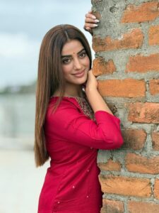 Akshara Singh Biography in Hindi